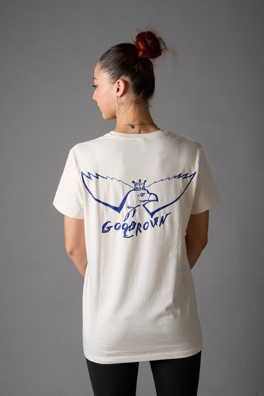 T-shirt unisex bianco vintage con grafica blu acceso